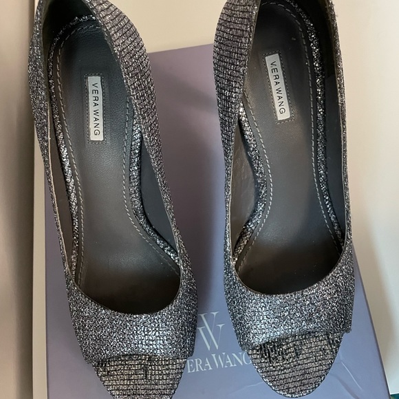 Vera Wang glitter/sparkle open toe platform heels - Picture 3 of 10